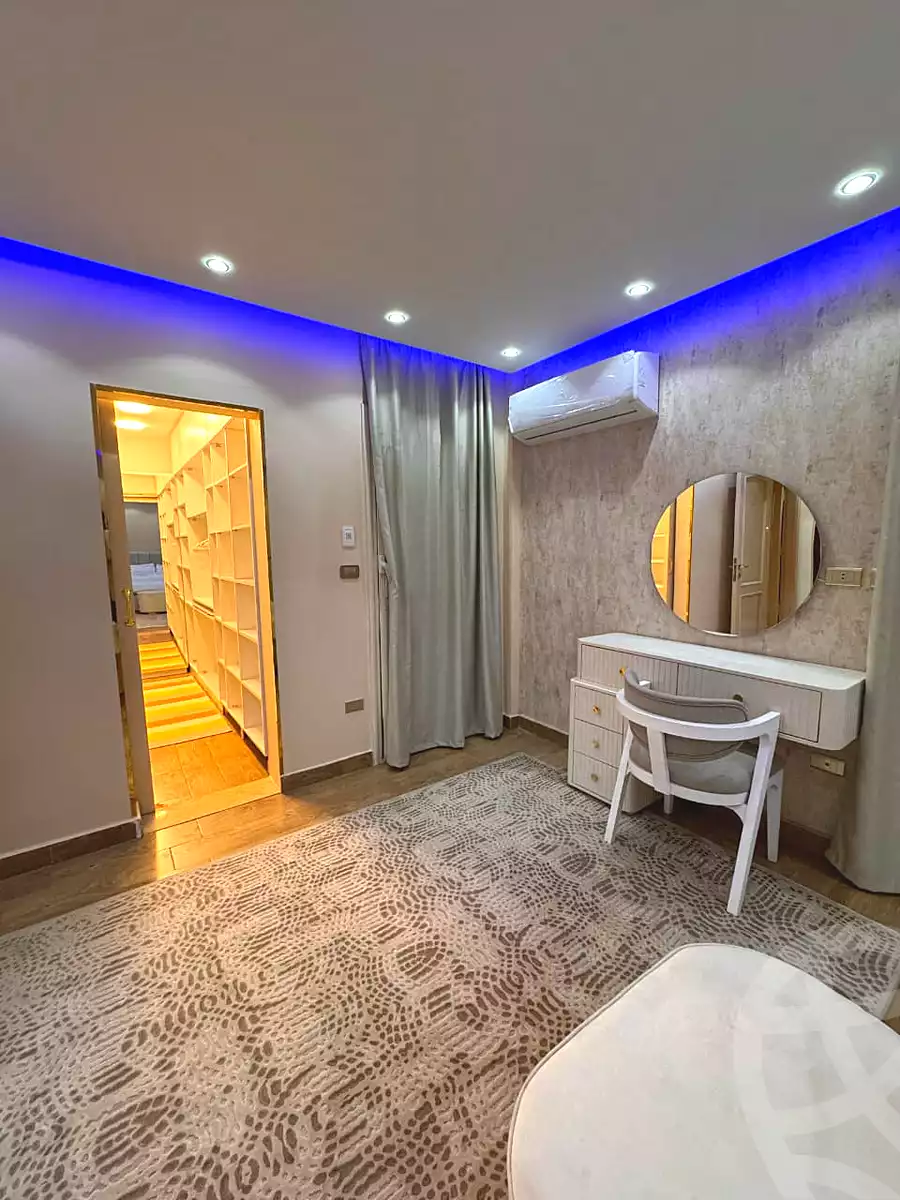 https://aqarmap.com.eg/ar/listing/7168155-for-rent-cairo-6th-of-october-compounds-jn-ktwbr