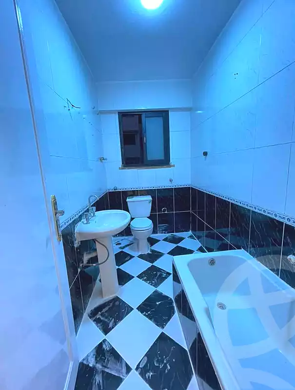 https://aqarmap.com.eg/en/listing/7168313-for-sale-alexandria-al-agamy-shataa-el-nakheel