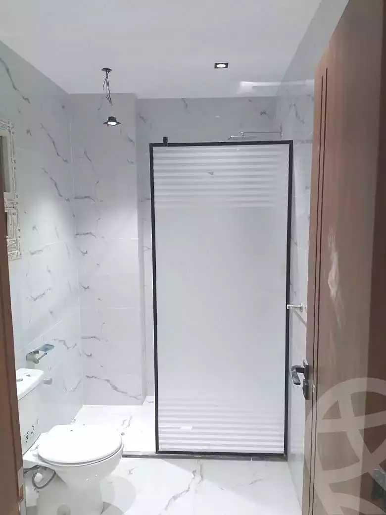 https://aqarmap.com.eg/en/listing/7168720-for-rent-cairo-new-cairo-compounds-el-mostashareen-compound