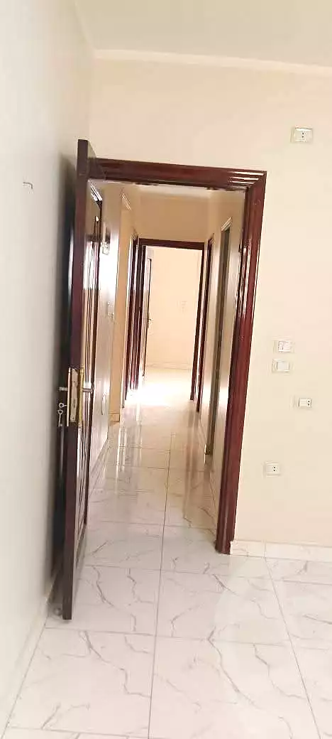 https://aqarmap.com.eg/ar/listing/7168760-for-rent-cairo-el-haram-el-lebeny-soltan-khattab-st