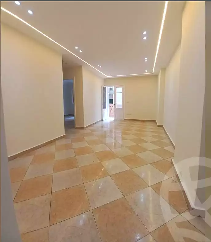 https://aqarmap.com.eg/ar/listing/7168775-for-sale-alexandria-el-asafra-shr-45