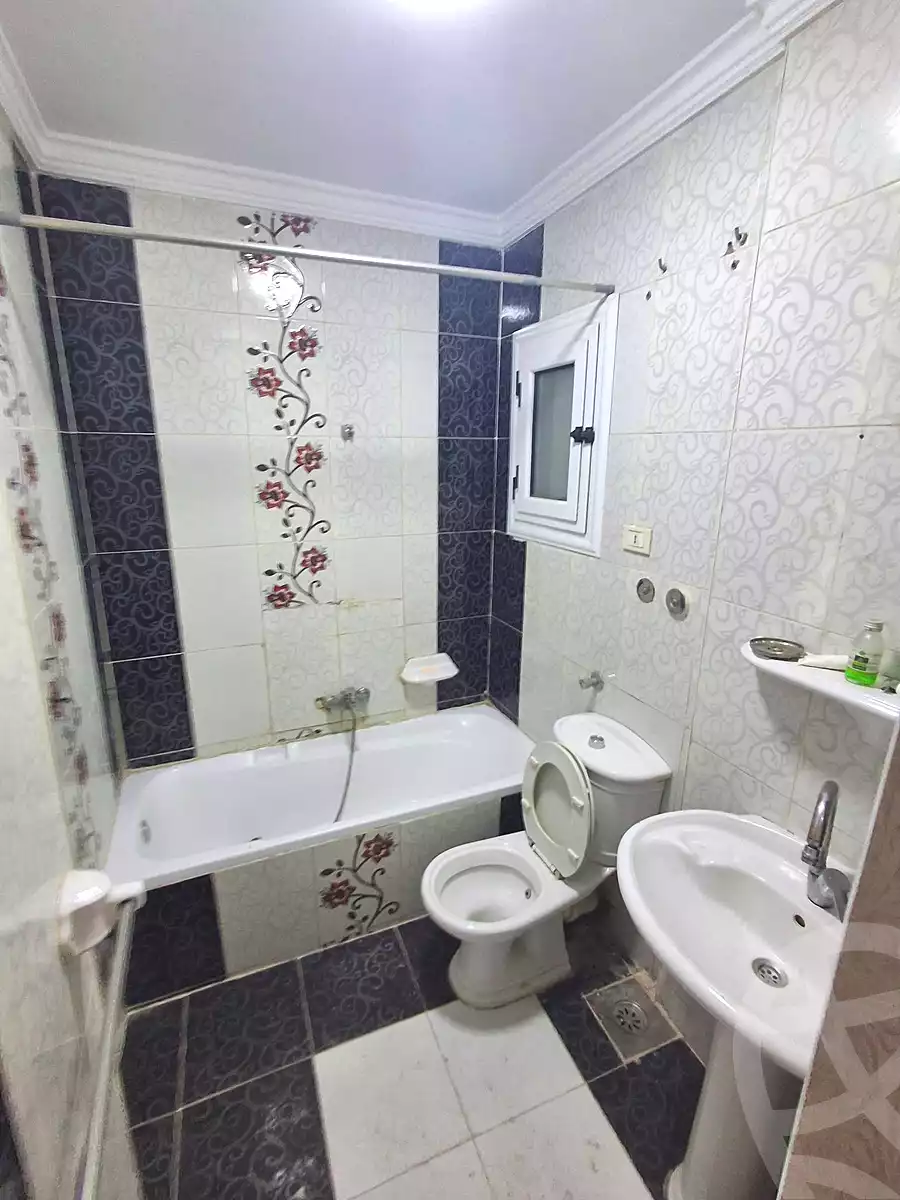 https://aqarmap.com.eg/ar/listing/7168842-for-sale-alexandria-bahray-el-anfoshy-sidi-abou-warda-st
