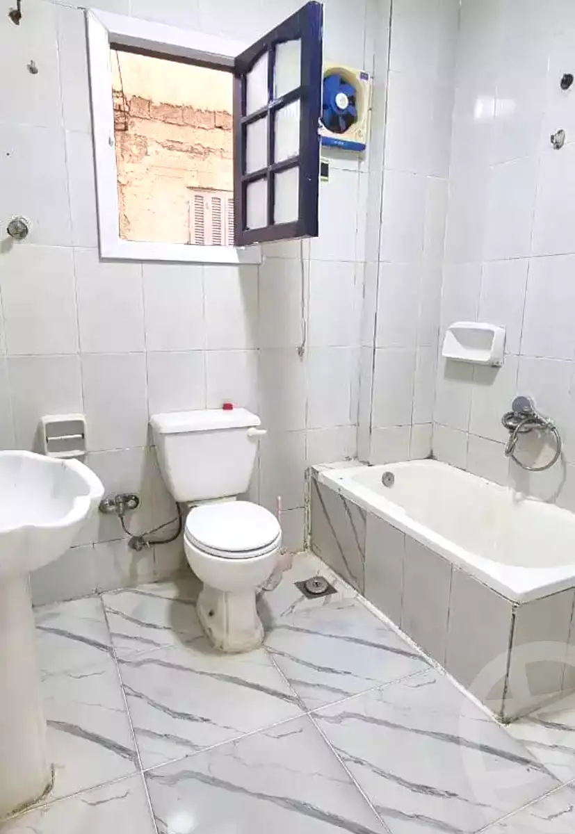 https://aqarmap.com.eg/en/listing/7168959-for-sale-alexandria-al-agamy-shataa-el-nakheel