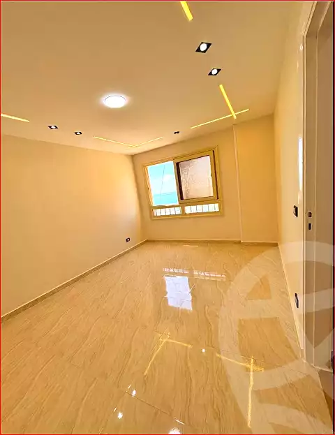 https://aqarmap.com.eg/ar/listing/7169347-for-sale-alexandria-miami-el-gaish-rd-st