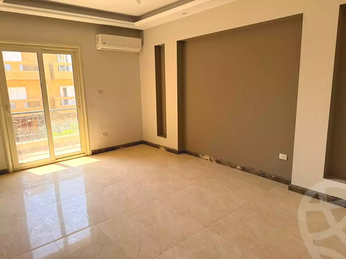 https://aqarmap.com.eg/en/listing/7169566-for-sale-cairo-new-cairo-compounds-kmbwnd-lnkhyl