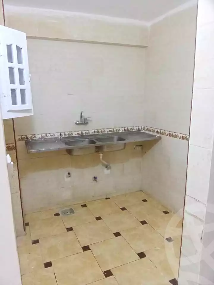 https://aqarmap.com.eg/ar/listing/7169686-for-sale-alexandria-al-agamy-el-hanouvel