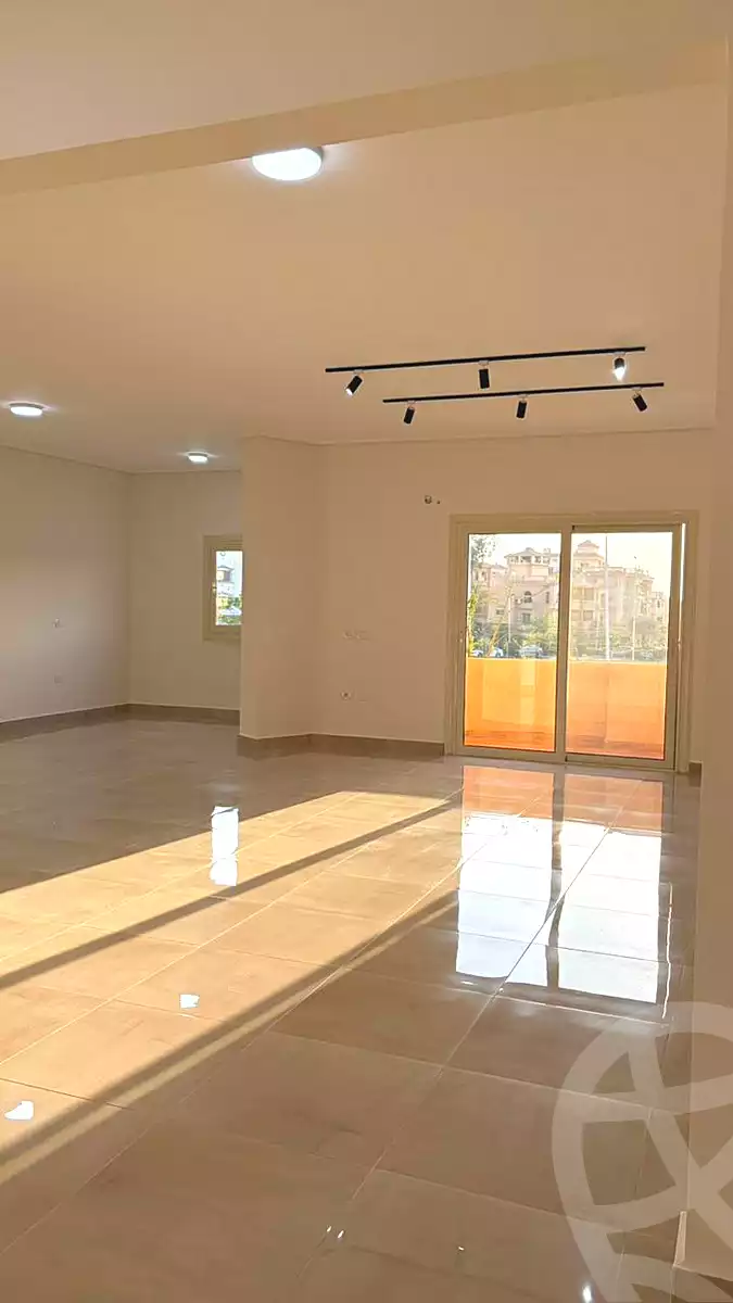 https://aqarmap.com.eg/ar/listing/7169813-for-rent-cairo-new-cairo-el-yassamin-el-yasmeen-8