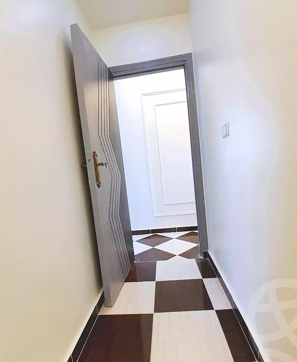 https://aqarmap.com.eg/ar/listing/7170087-for-sale-alexandria-sydy-bshr-sydy-bshr-bhry-shr-mhmwd-l-yswy