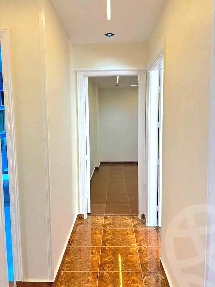 https://aqarmap.com.eg/ar/listing/7170089-for-sale-alexandria-miami-street-56