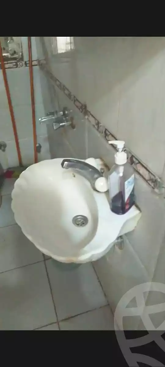 https://aqarmap.com.eg/ar/listing/7170351-for-rent-cairo-downtown-el-qasr-el-ayni
