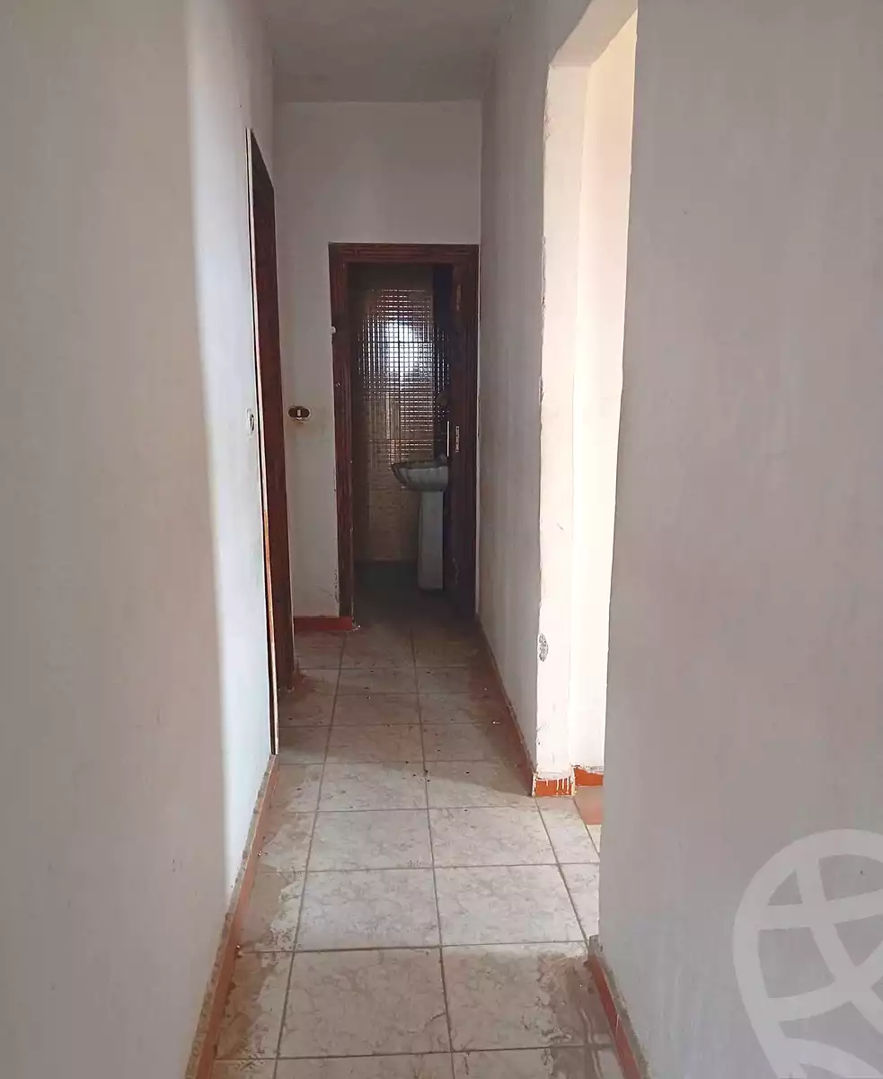 https://aqarmap.com.eg/ar/listing/7170461-for-sale-alexandria-sydy-bshr-shr-mlk-hfny