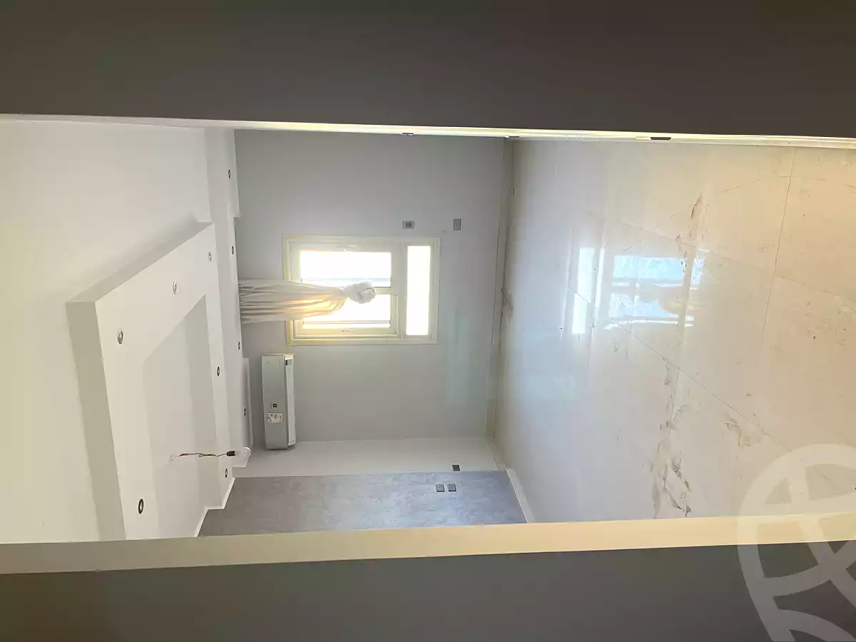 https://aqarmap.com.eg/en/listing/7170781-for-rent-cairo-new-cairo-first-settlement-mhwr-mstfy-kml