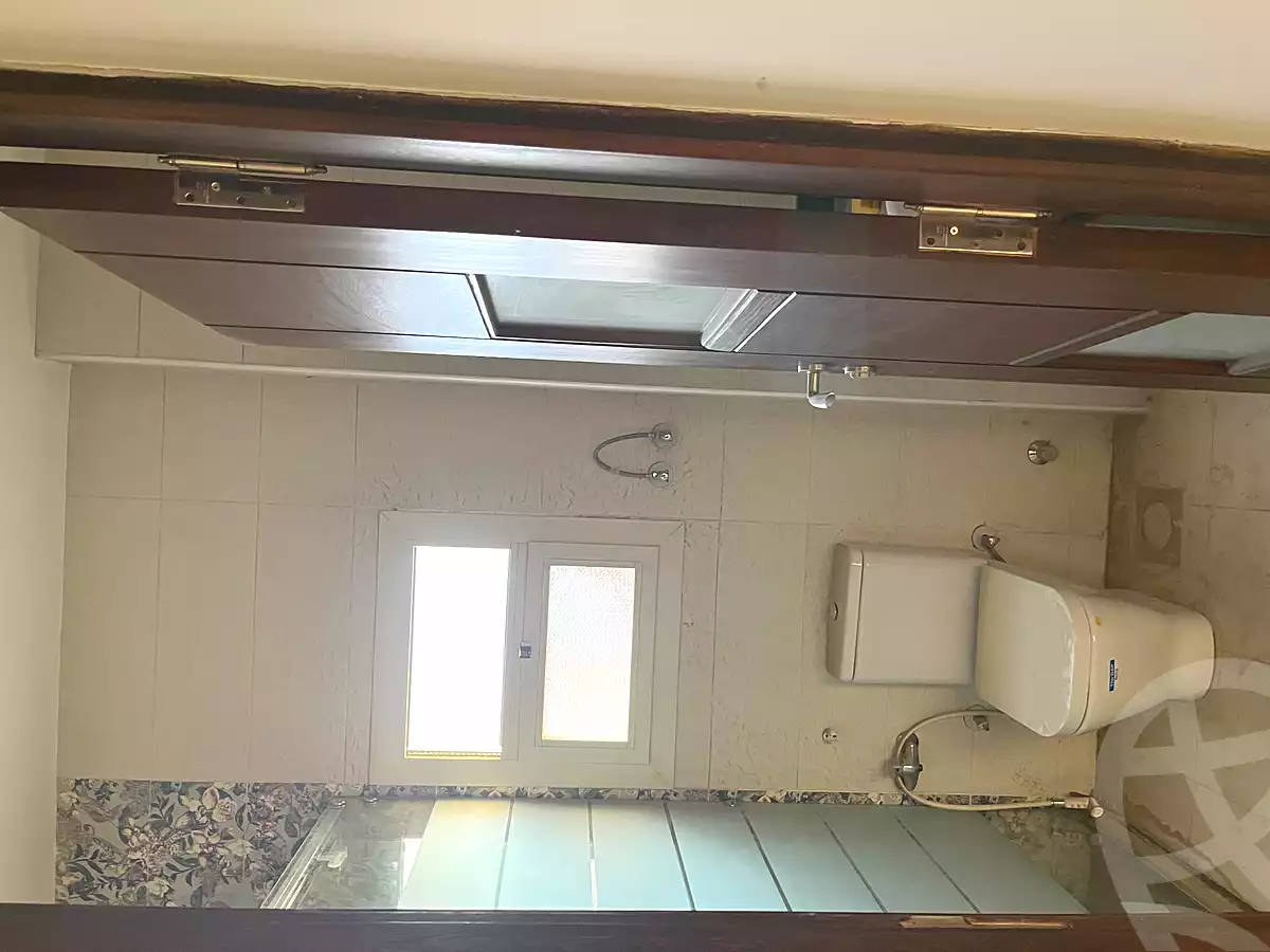 https://aqarmap.com.eg/en/listing/7170781-for-rent-cairo-new-cairo-first-settlement-mhwr-mstfy-kml