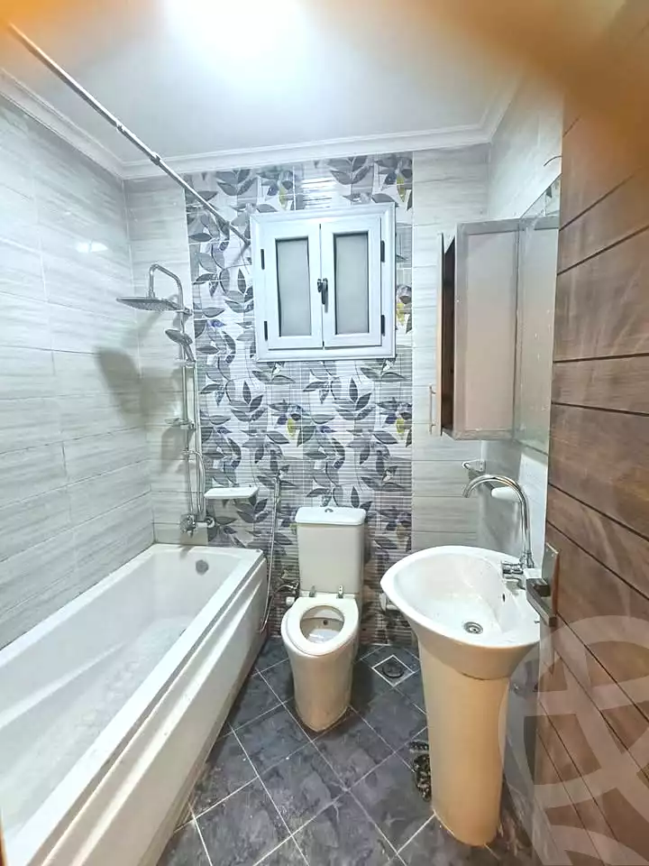 https://aqarmap.com.eg/ar/listing/7170926-for-sale-alexandria-sydy-bshr-sydy-bshr-bhry-gamal-abd-el-nasir-st