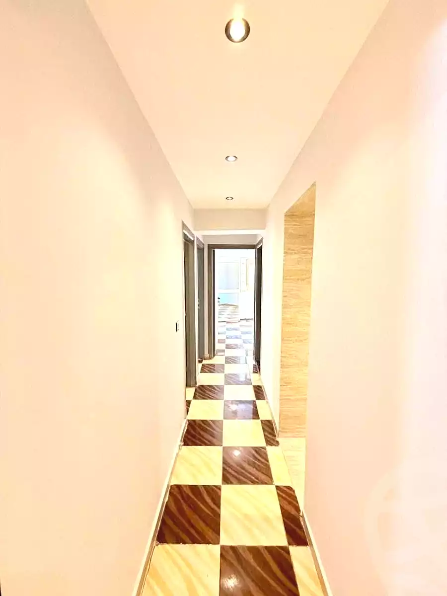 https://aqarmap.com.eg/en/listing/7171068-for-sale-alexandria-sydy-bshr-sydy-bshr-bhry-shr-khld-bn-lwlyd