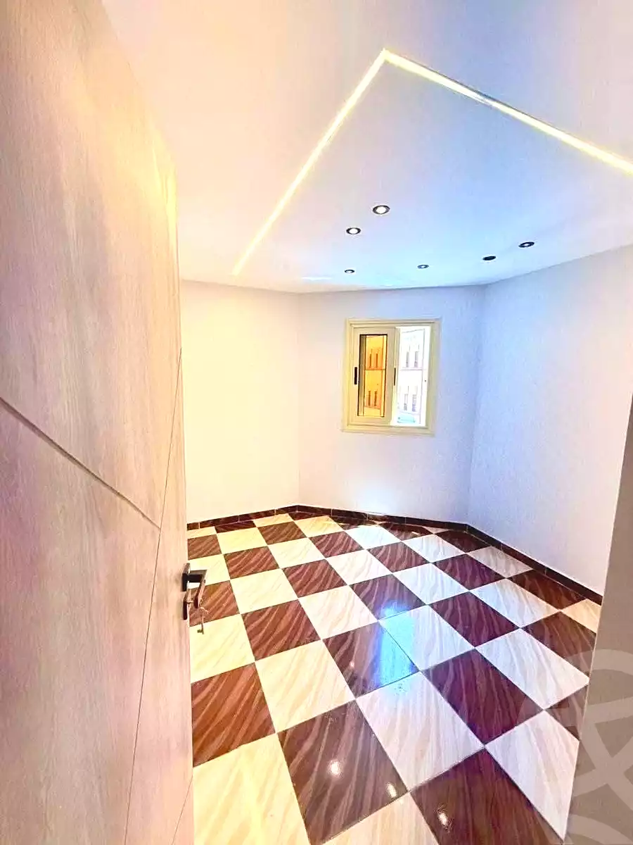 https://aqarmap.com.eg/en/listing/7171068-for-sale-alexandria-sydy-bshr-sydy-bshr-bhry-shr-khld-bn-lwlyd