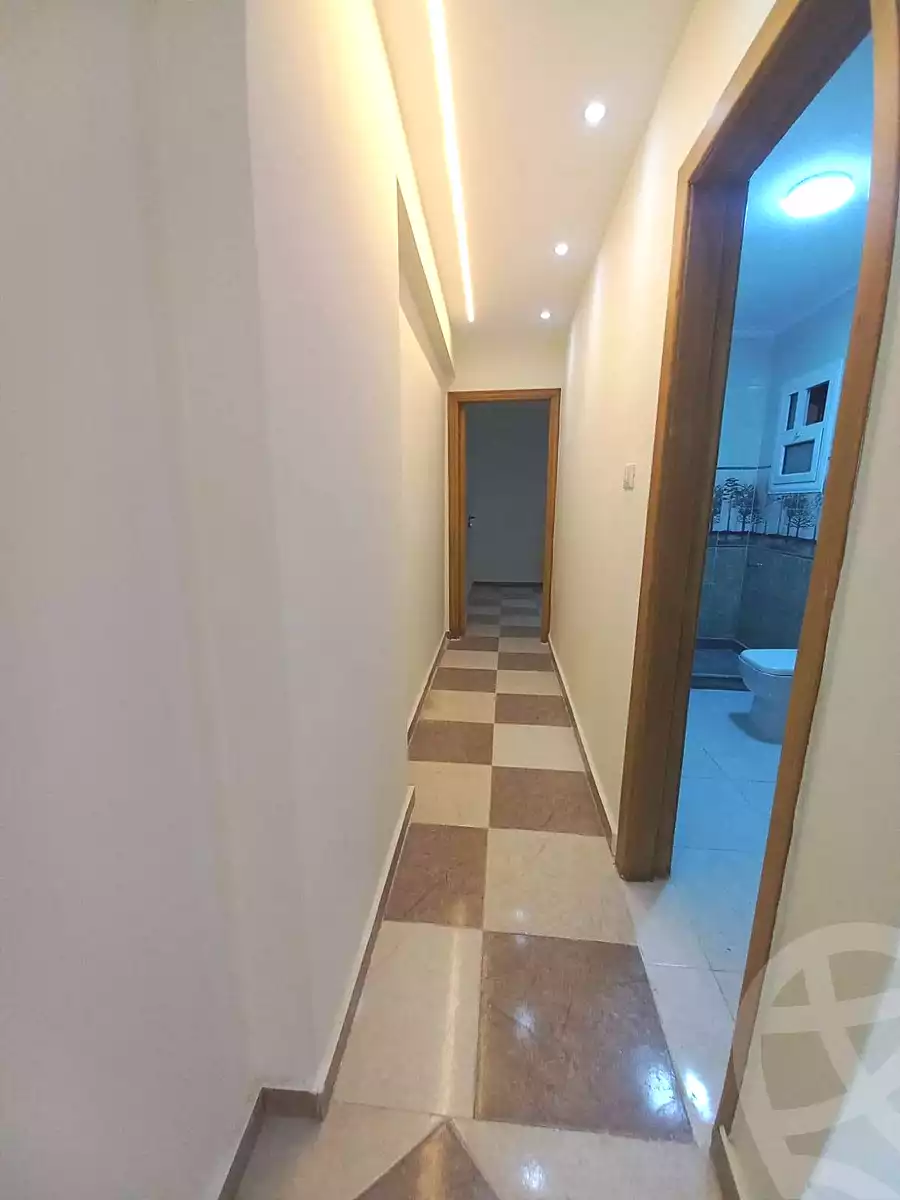 https://aqarmap.com.eg/ar/listing/7171124-for-sale-alexandria-sydy-bshr-sydy-bshr-bhry