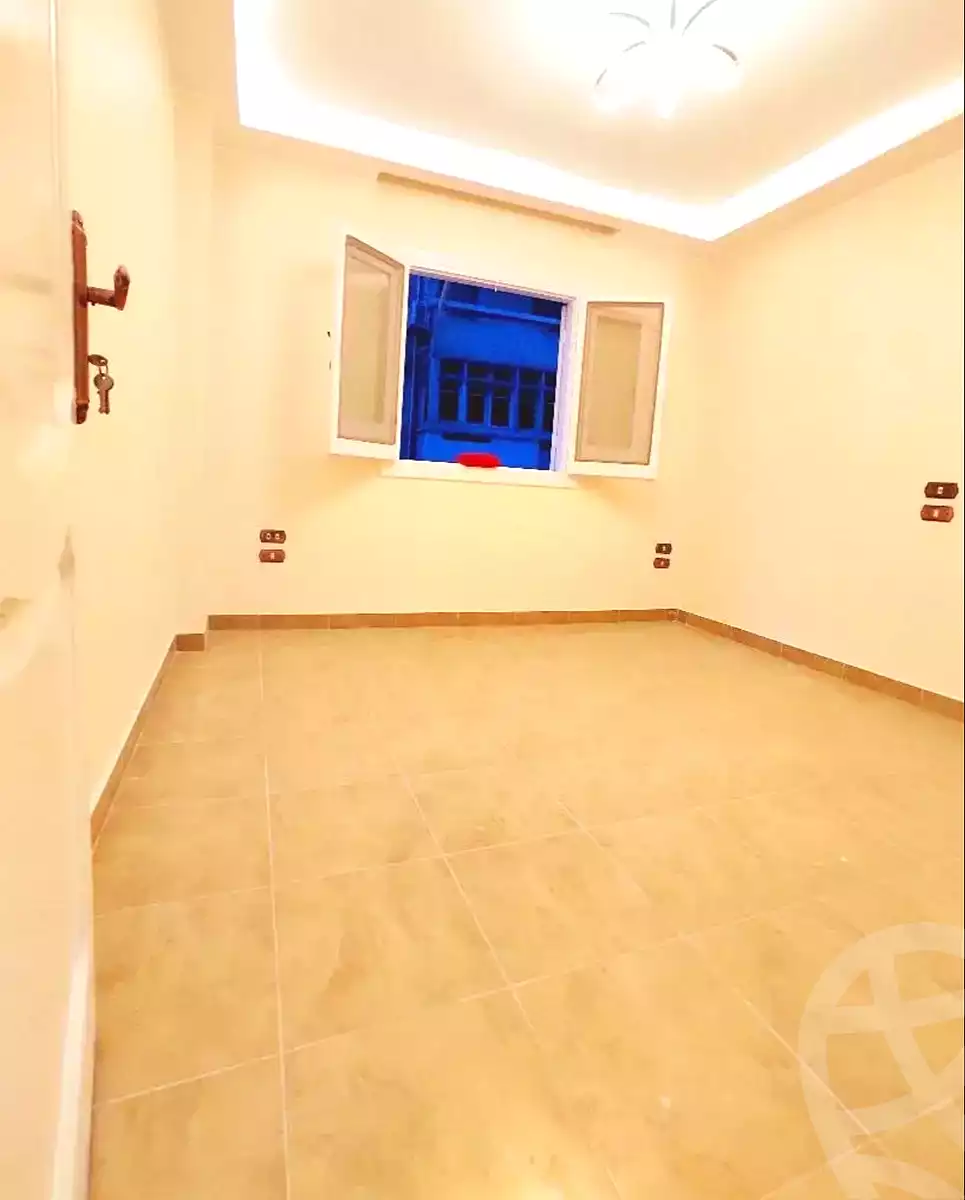https://aqarmap.com.eg/ar/listing/7171227-for-sale-alexandria-lsywf-el-falki