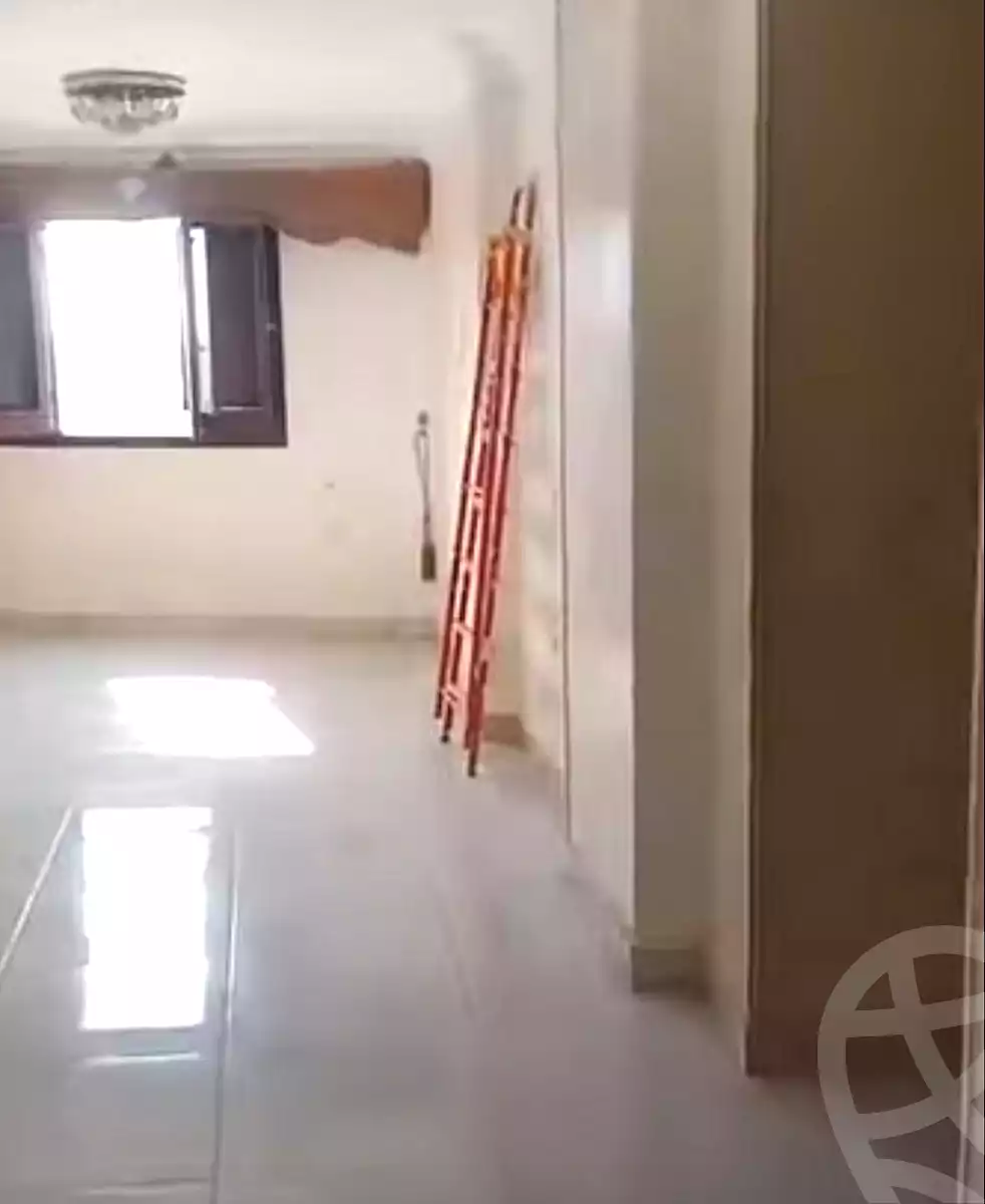 https://aqarmap.com.eg/ar/listing/7171360-for-sale-cairo-ain-shams-ain-shams-el-sharkia-afifi-effat-st