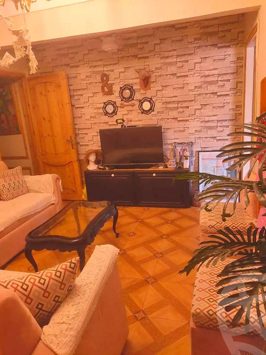 https://aqarmap.com.eg/en/listing/7171597-for-sale-alexandria-miami-shr-jml-bd-lnsr