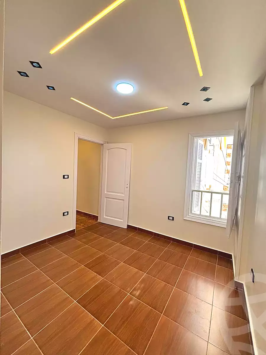 https://aqarmap.com.eg/en/listing/7172003-for-sale-alexandria-sydy-bshr-sydy-bshr-bhry-shr-mhmwd-l-yswy
