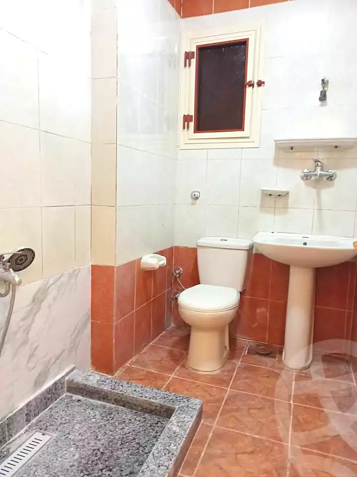https://aqarmap.com.eg/en/listing/7172086-for-sale-alexandria-sydy-bshr-sydy-bshr-bhry-khalil-hamada-st