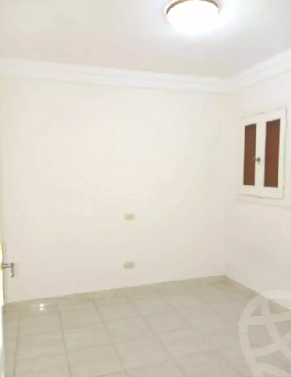 https://aqarmap.com.eg/ar/listing/7172088-for-sale-alexandria-sydy-bshr-sydy-bshr-bhry-shr-khld-bn-lwlyd