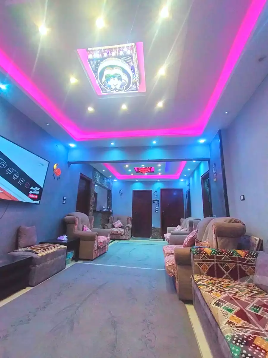 https://aqarmap.com.eg/en/listing/7173056-for-sale-cairo-helwan-helwan-el-sharkeya-heidar-st