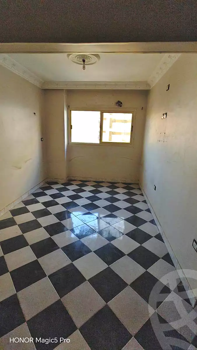 https://aqarmap.com.eg/ar/listing/7173178-for-sale-cairo-helwan-helwan-el-sharkeya-mostafa-safwat-st
