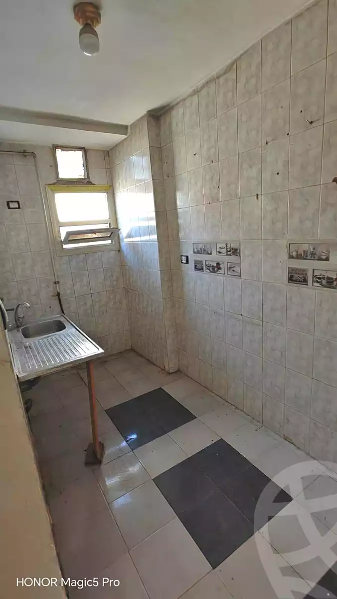 https://aqarmap.com.eg/en/listing/7173220-for-sale-cairo-helwan-helwan-el-sharkeya-mostafa-safwat-st