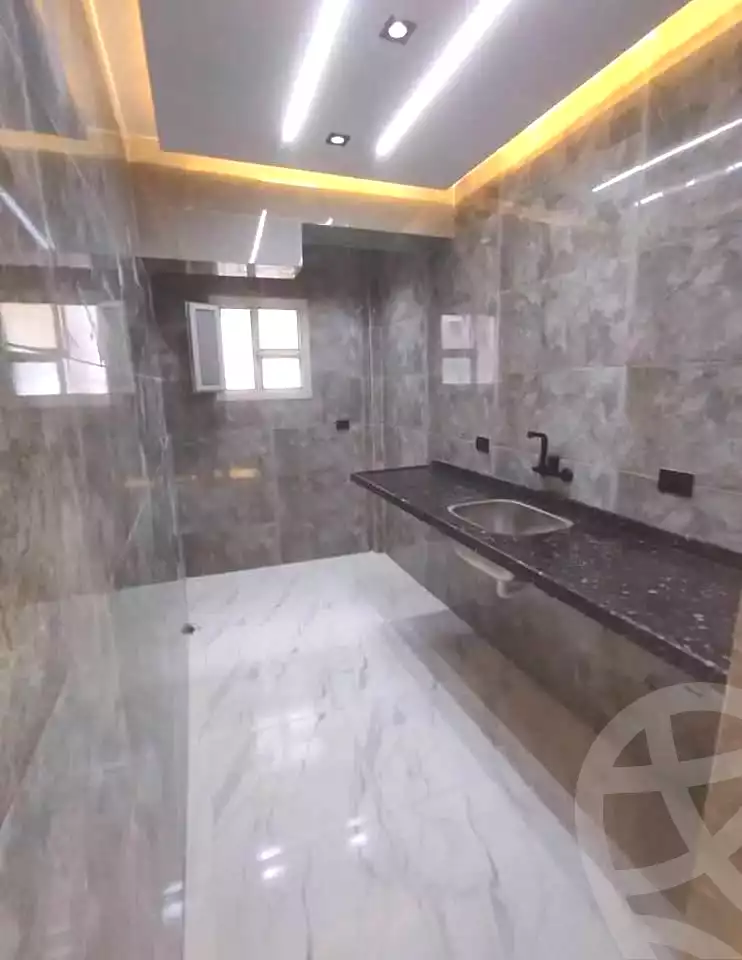 https://aqarmap.com.eg/ar/listing/7173718-for-sale-alexandria-al-agamy-lbytsh-shahr-al-assal-st
