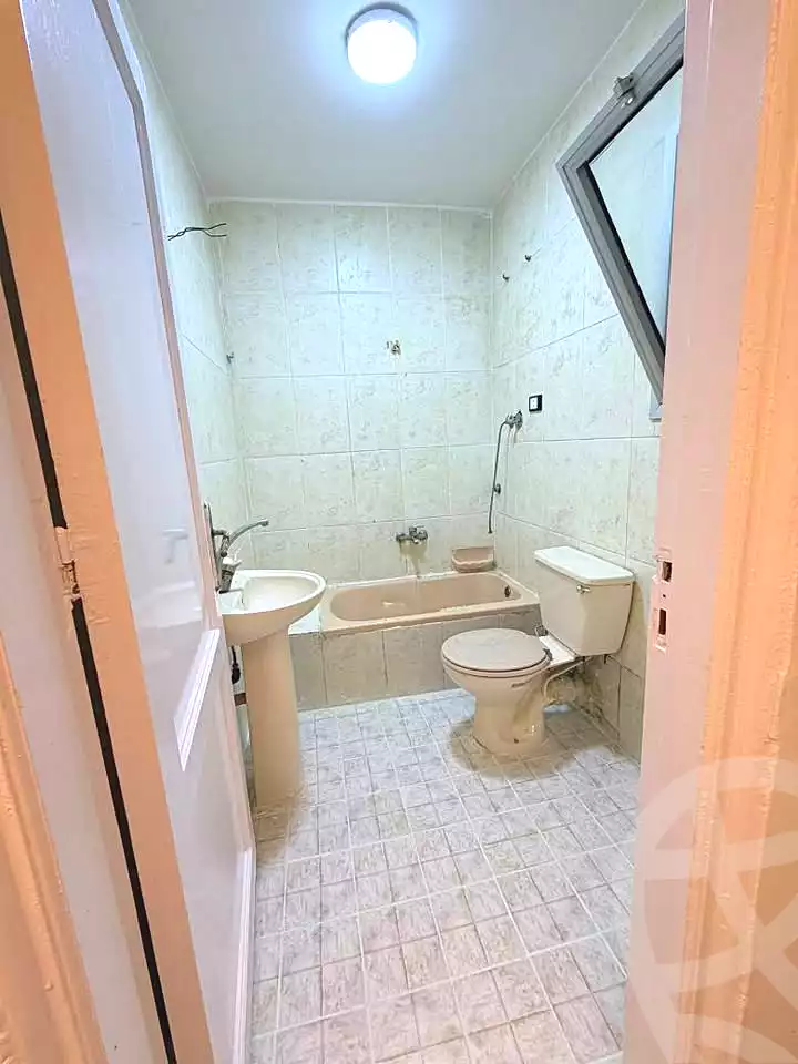 https://aqarmap.com.eg/en/listing/7173753-for-sale-alexandria-al-agamy-shataa-el-nakheel