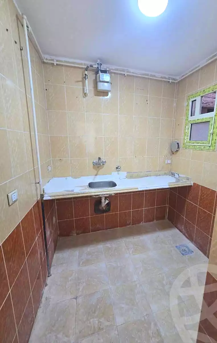 https://aqarmap.com.eg/ar/listing/7174326-for-sale-alexandria-al-agamy-lbytsh-el-hay-st
