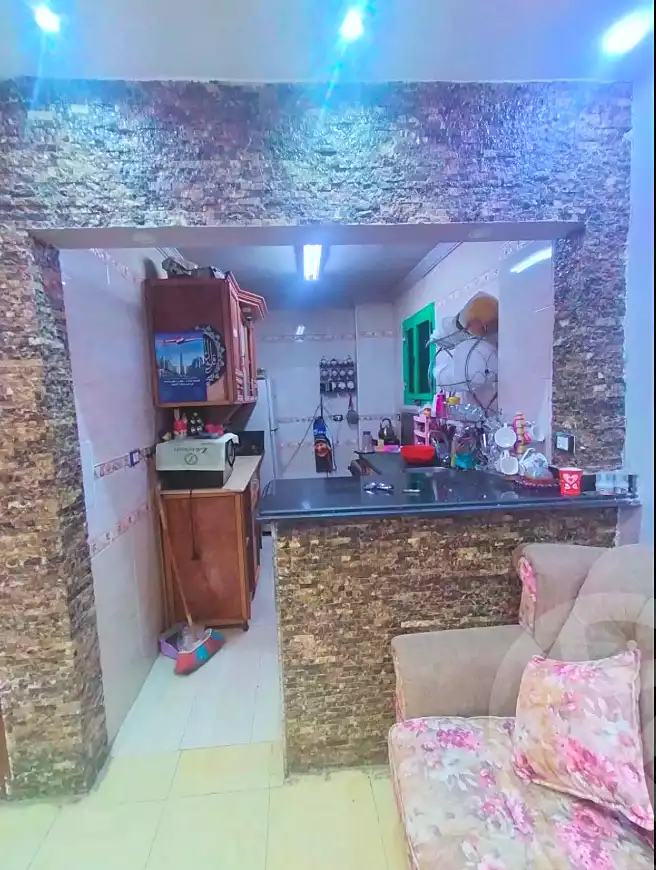 https://aqarmap.com.eg/ar/listing/7174438-for-sale-cairo-helwan-helwan-el-sharkeya-heidar-st