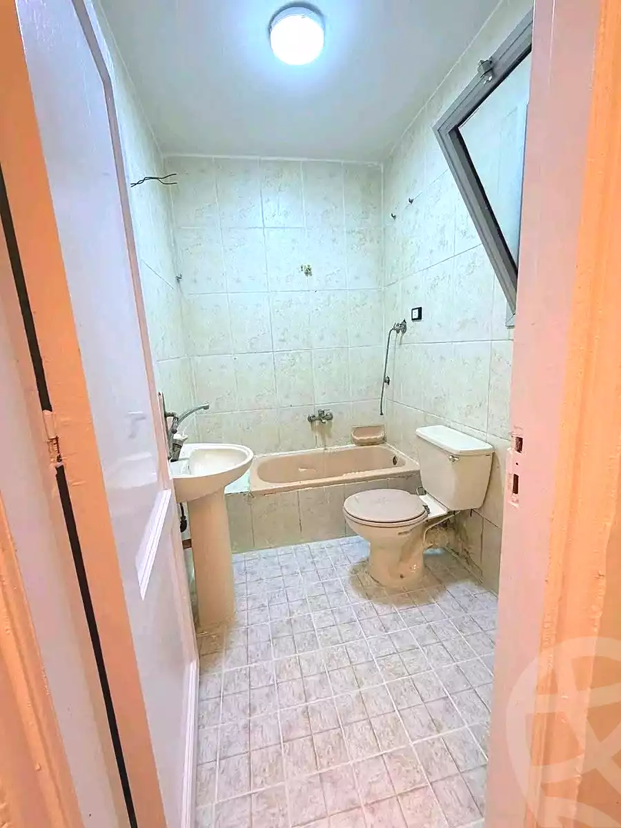 https://aqarmap.com.eg/ar/listing/7174534-for-sale-alexandria-al-agamy-shataa-el-nakheel