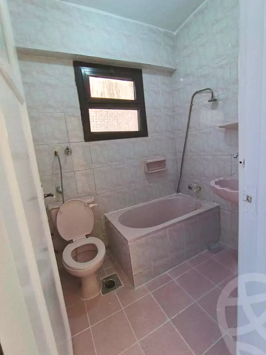 https://aqarmap.com.eg/en/listing/7174599-for-sale-alexandria-al-agamy-shataa-el-nakheel