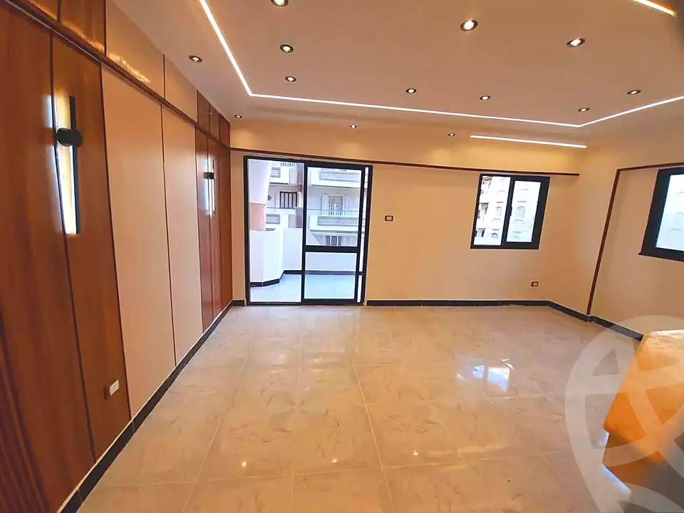 https://aqarmap.com.eg/ar/listing/7174641-for-sale-alexandria-al-agamy-shataa-el-nakheel