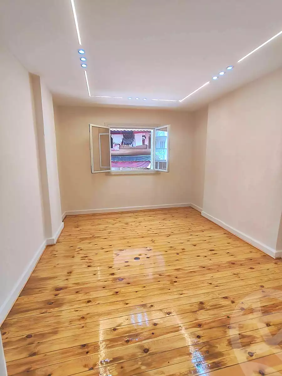 https://aqarmap.com.eg/ar/listing/7174674-for-sale-alexandria-miami-el-arman-st