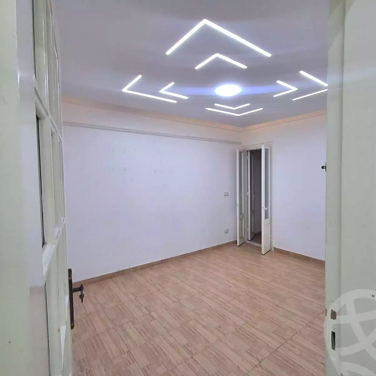 https://aqarmap.com.eg/en/listing/7174845-for-rent-alexandria-sydy-bshr