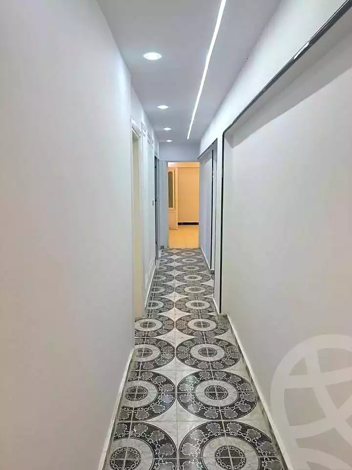 https://aqarmap.com.eg/en/listing/7174954-for-sale-alexandria-al-agamy-el-hanouvel-radwan-st