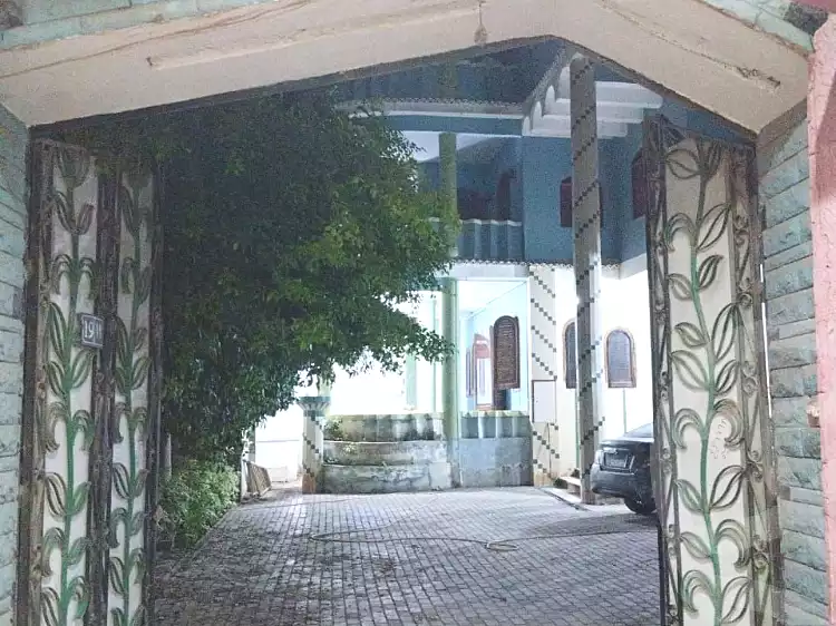 https://aqarmap.com.eg/ar/listing/7174929-for-sale-cairo-faisal-kafr-tohormos-queen-nazli-st
