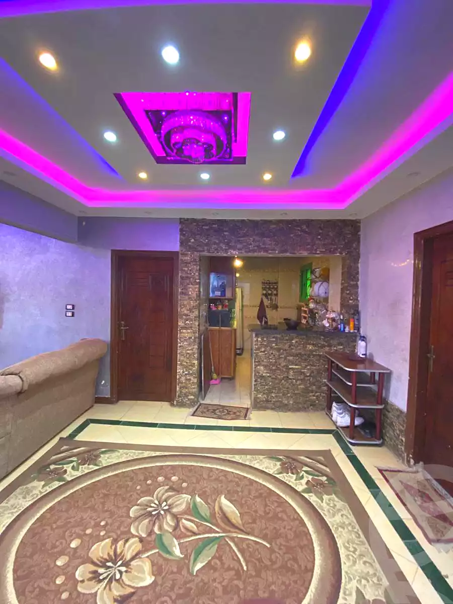 https://aqarmap.com.eg/ar/listing/7175161-for-sale-cairo-helwan-helwan-el-sharkeya-heidar-st