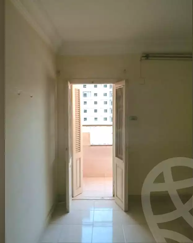 https://aqarmap.com.eg/en/listing/7175180-for-rent-cairo-15th-of-may-mjwr-25