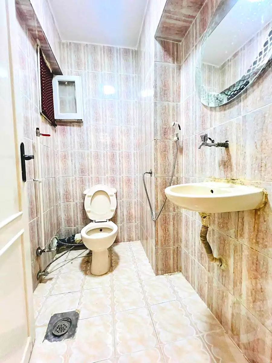 https://aqarmap.com.eg/ar/listing/7175534-for-sale-alexandria-al-agamy-shataa-el-nakheel