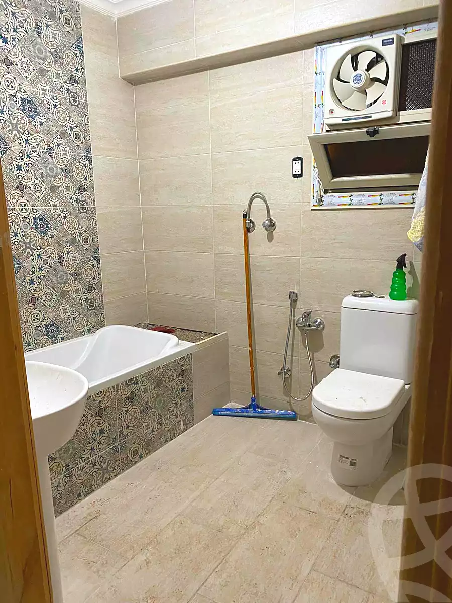 https://aqarmap.com.eg/ar/listing/7175813-for-sale-cairo-hadayek-el-koba-el-khalig-el-masry-st