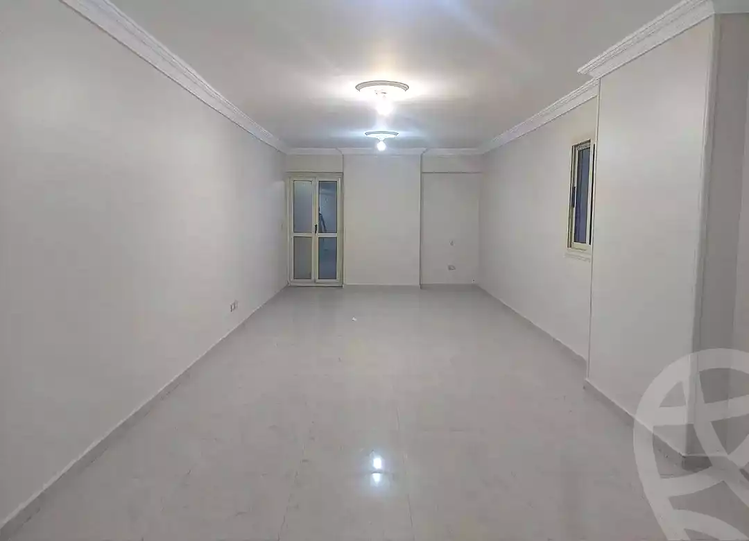 https://aqarmap.com.eg/ar/listing/7175867-for-rent-alexandria-el-asafra-l-sfr-bhry