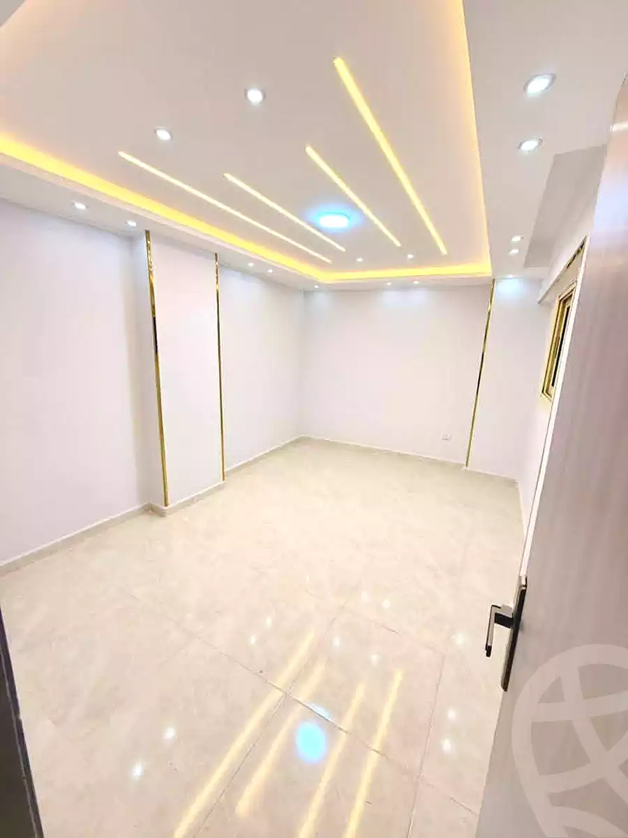 https://aqarmap.com.eg/ar/listing/7176053-for-sale-alexandria-miami-iskandar-ibrahim-st