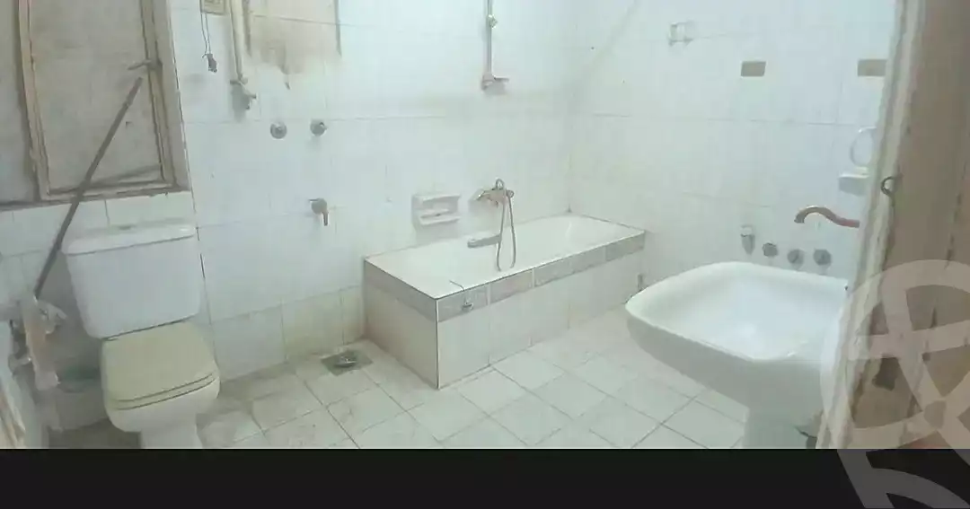 https://aqarmap.com.eg/ar/listing/7176158-for-sale-cairo-hadayek-el-koba-hamamat-el-koba