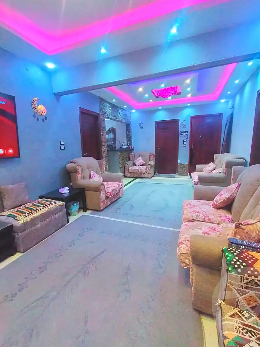 https://aqarmap.com.eg/en/listing/7176372-for-sale-cairo-helwan-helwan-el-sharkeya-heidar-st