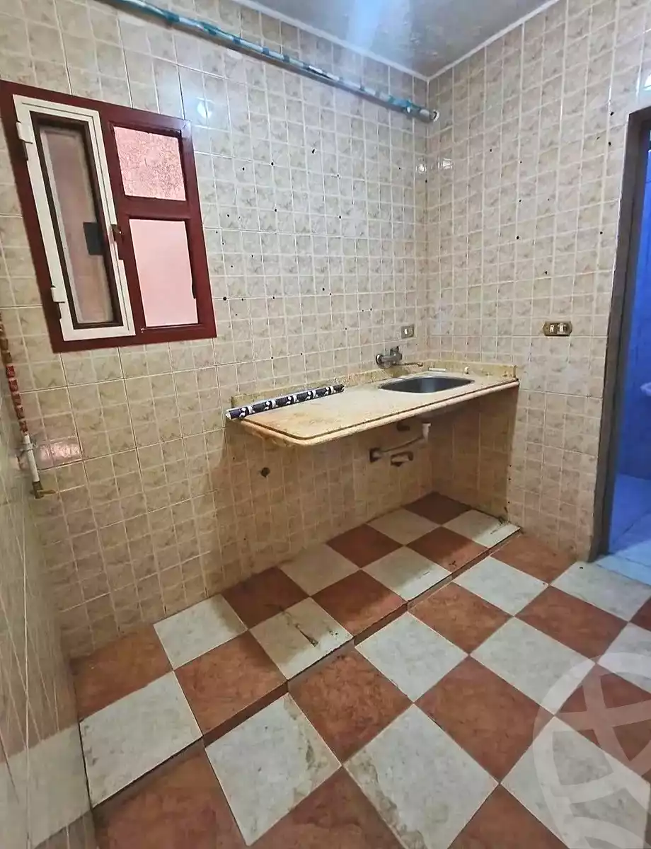 https://aqarmap.com.eg/en/listing/7176456-for-sale-alexandria-lsywf-el-falki